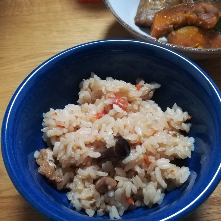 定番の炊き込みご飯☆鶏めし